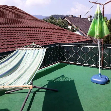 Yvonne's Place بيت ضيافة